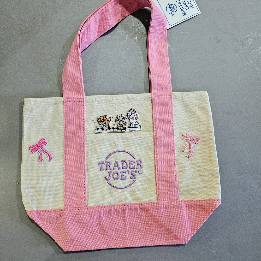 Trader Joes's Pink Aristocats kittens Tote